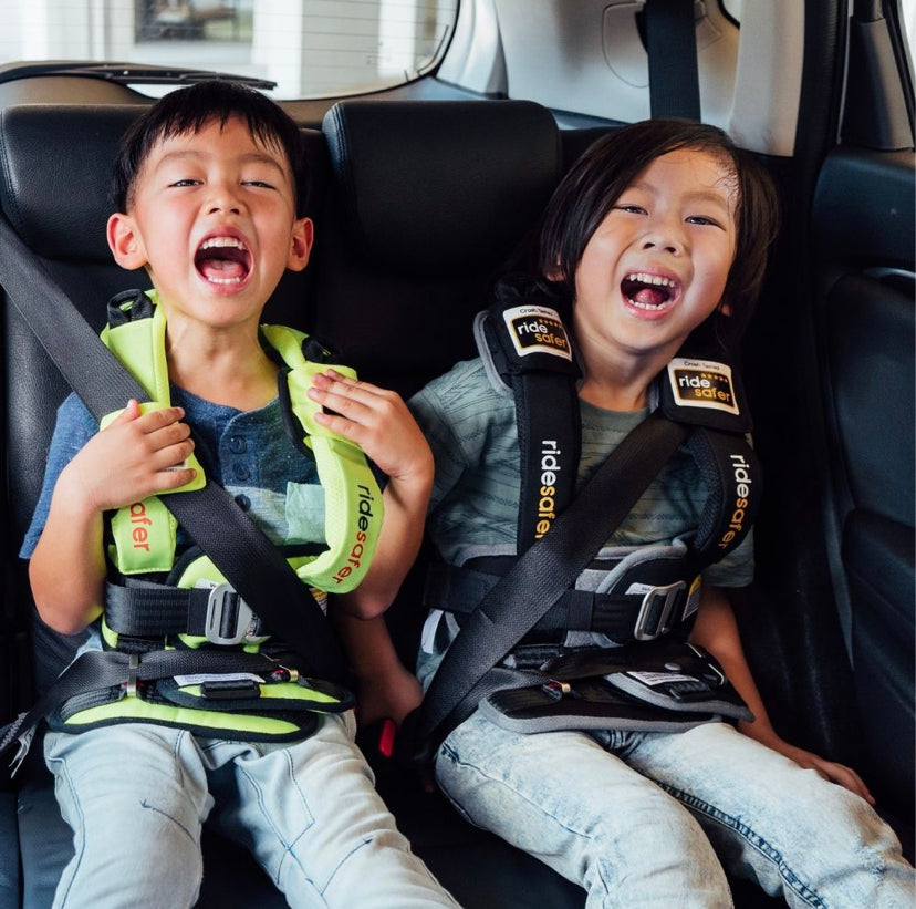 RideSafer Travel Vest / Portable Car Seat (Size S)